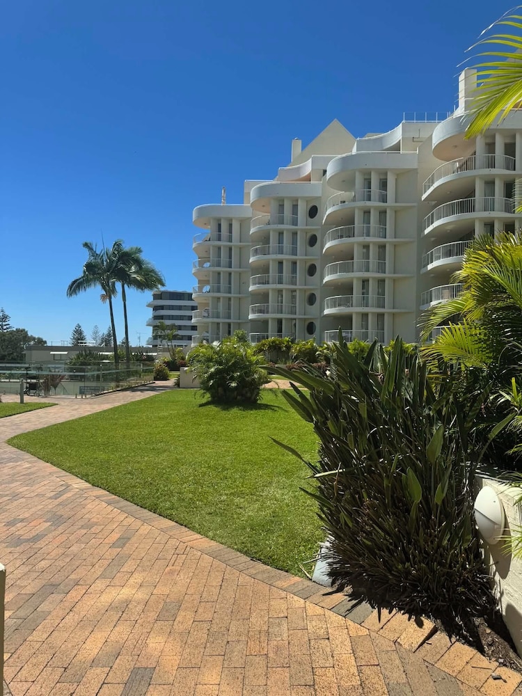 Osprey Apartments 78/81