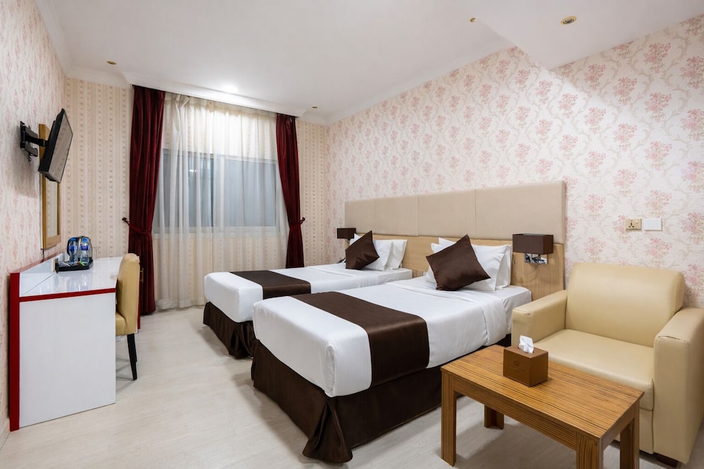 Royal Tulip Hotel 14/45