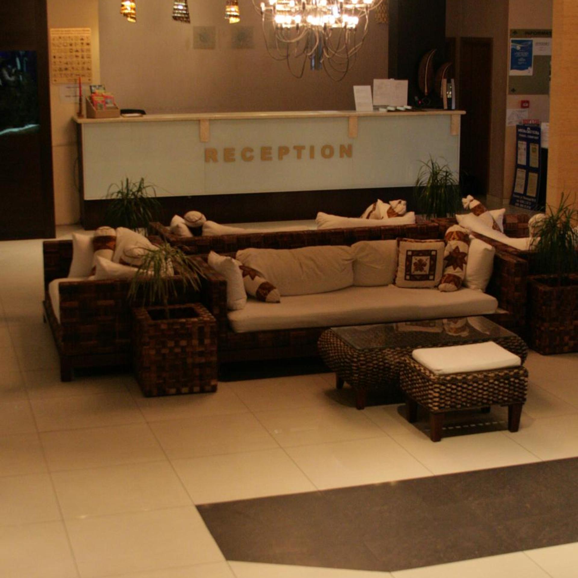 Laguna Beach Resort And Spa 48/65