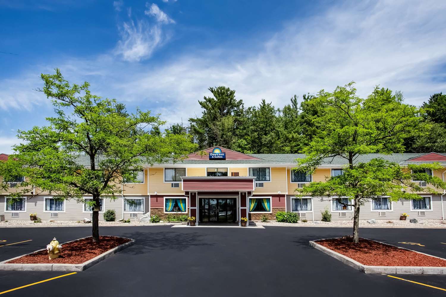Days Inn & Suites by Wyndham Stevens Point 4/33