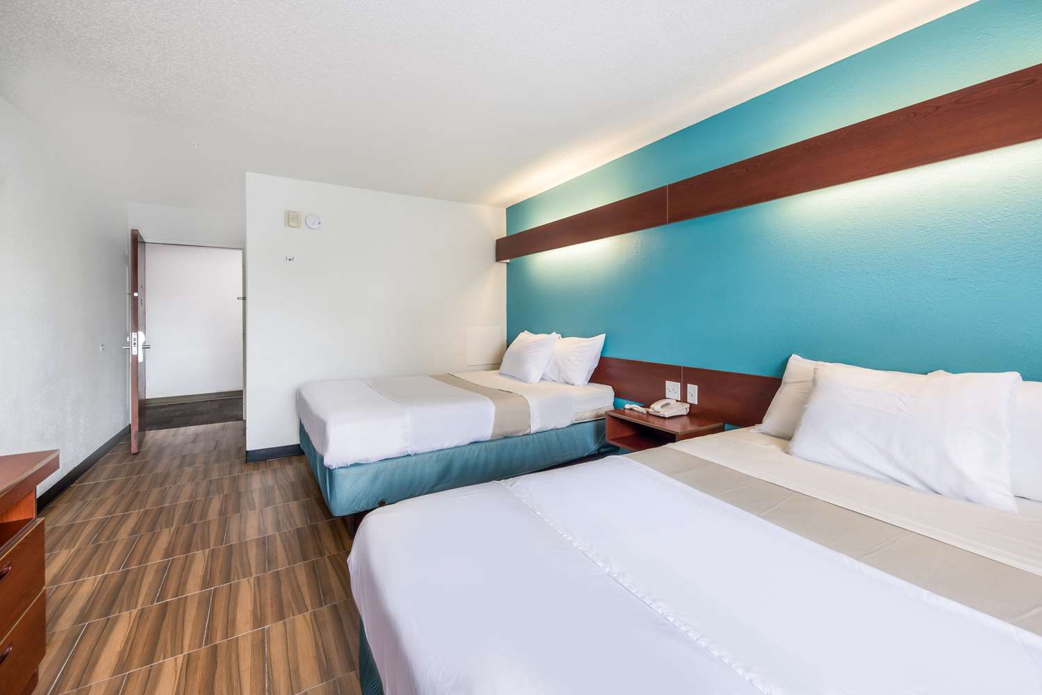 غرفة بسريرين كوين، Golden Isles Inn & Suites Brunswick South 2/7