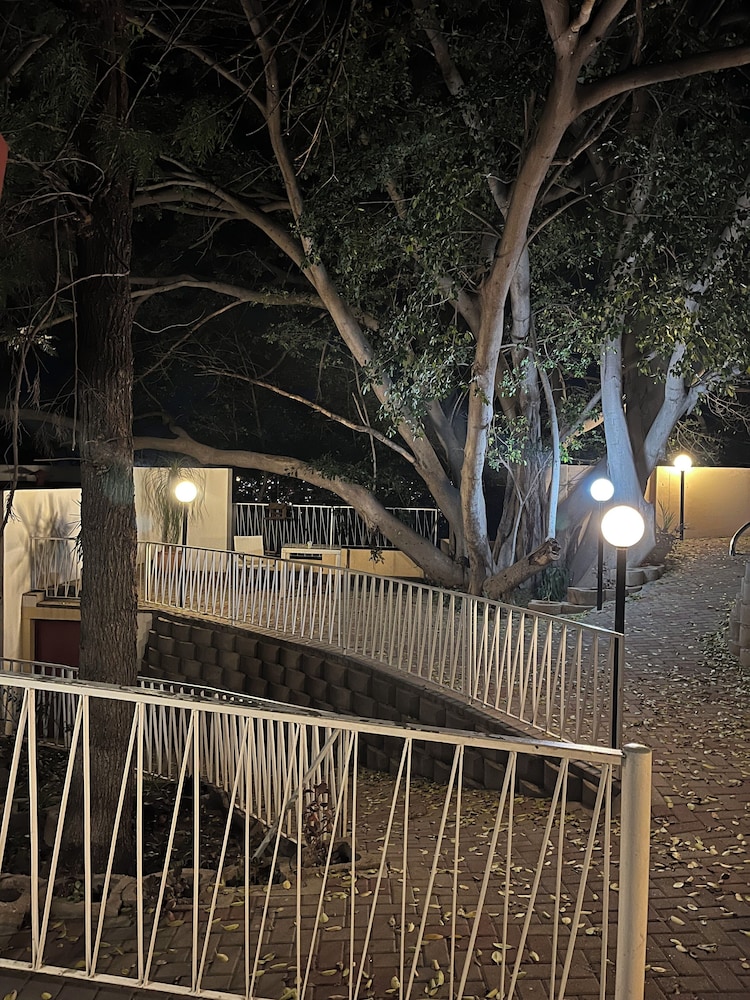Hotel Pension Casa Africana 25/50