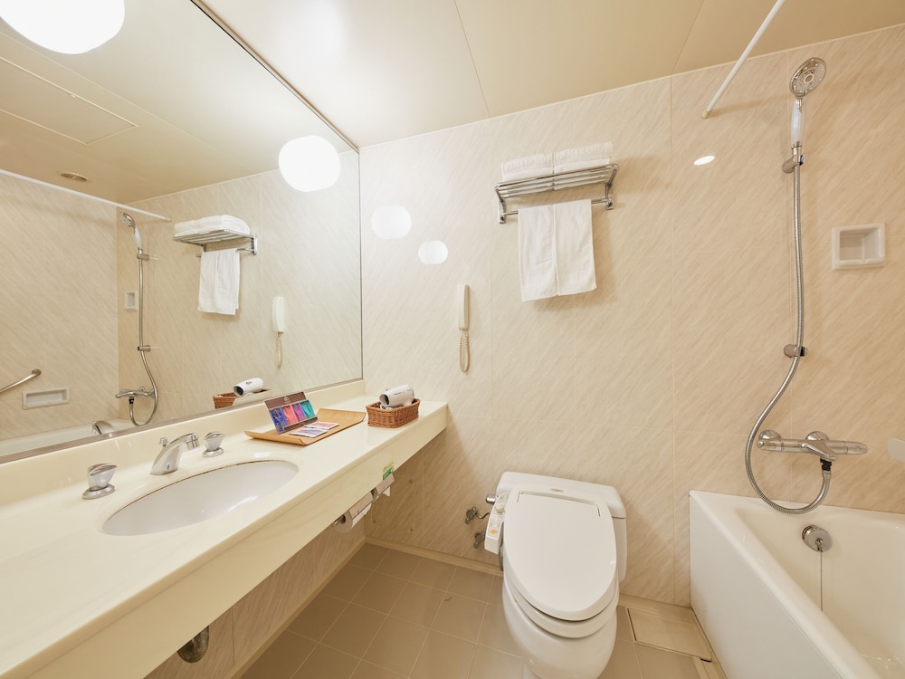 Rembrandt Hotel Ebina 46/49