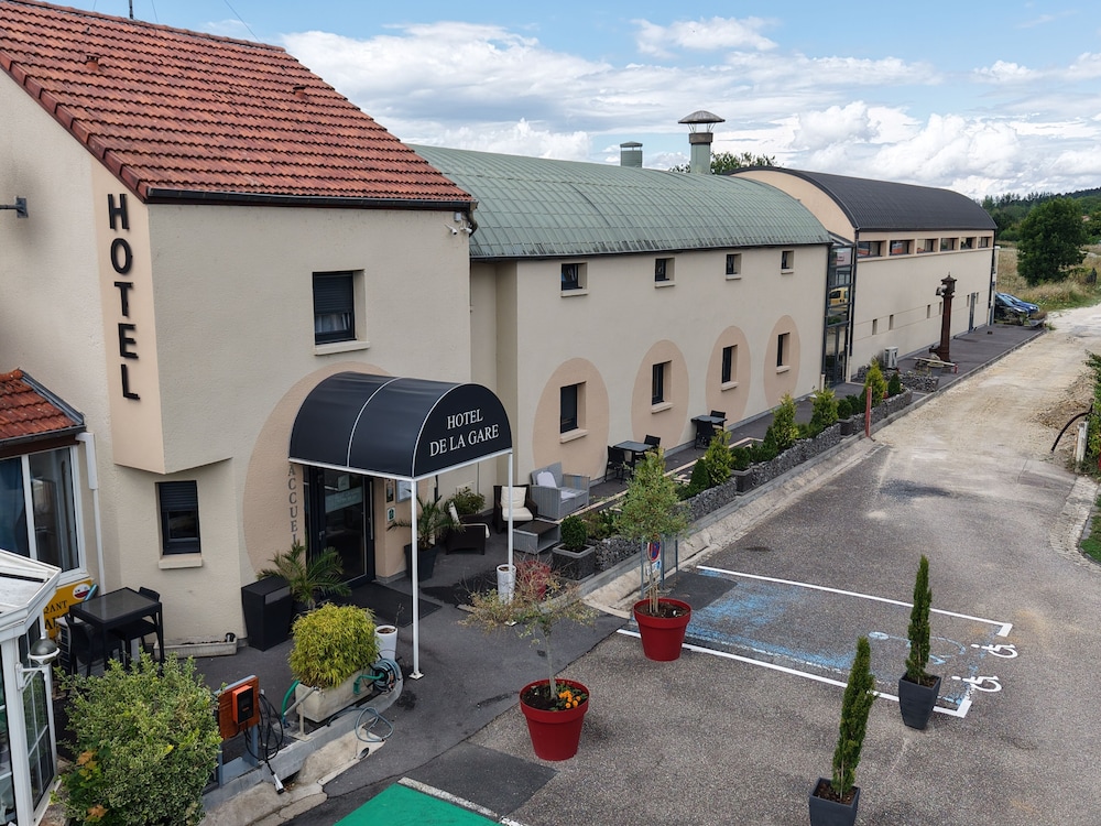 Hotel de la Gare 51/55