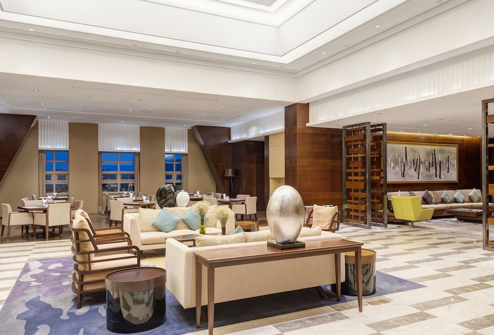 Holiday Inn Qingdao Expo 32/34