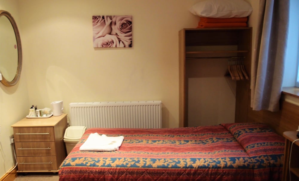 Hotel 65 24/62
