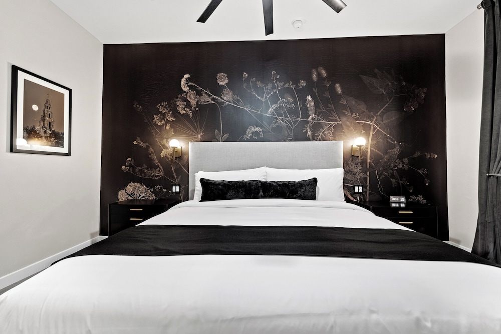 Found Hotel San Diego 20/69