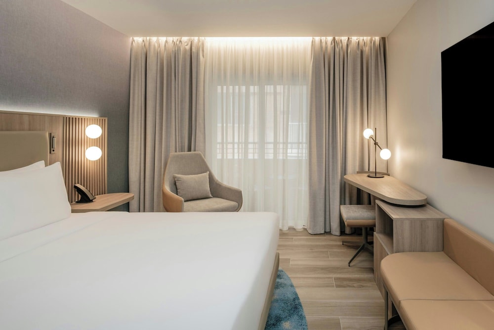 Courtyard by Marriott Sliema 4/50