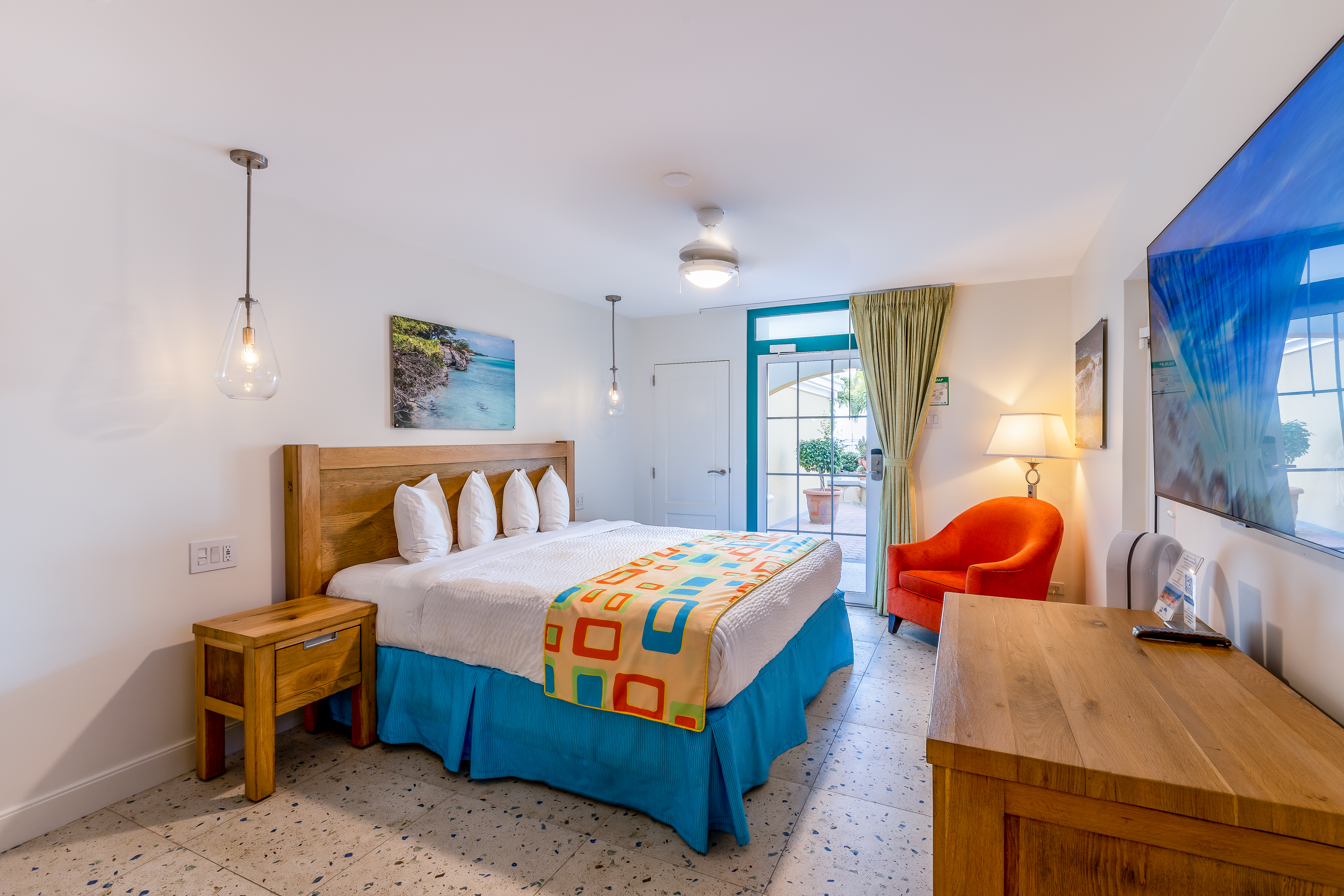 Renovated, Superior, Studio