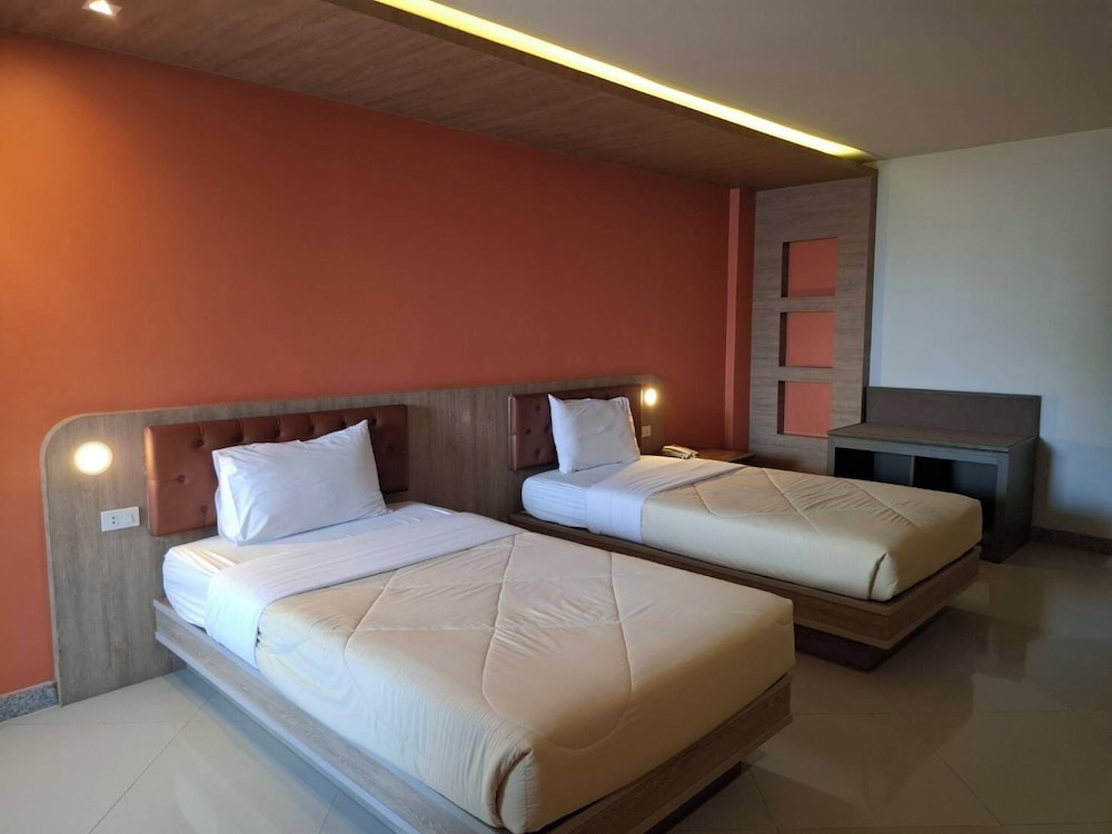 Lopburi Residence Hotel 16/46