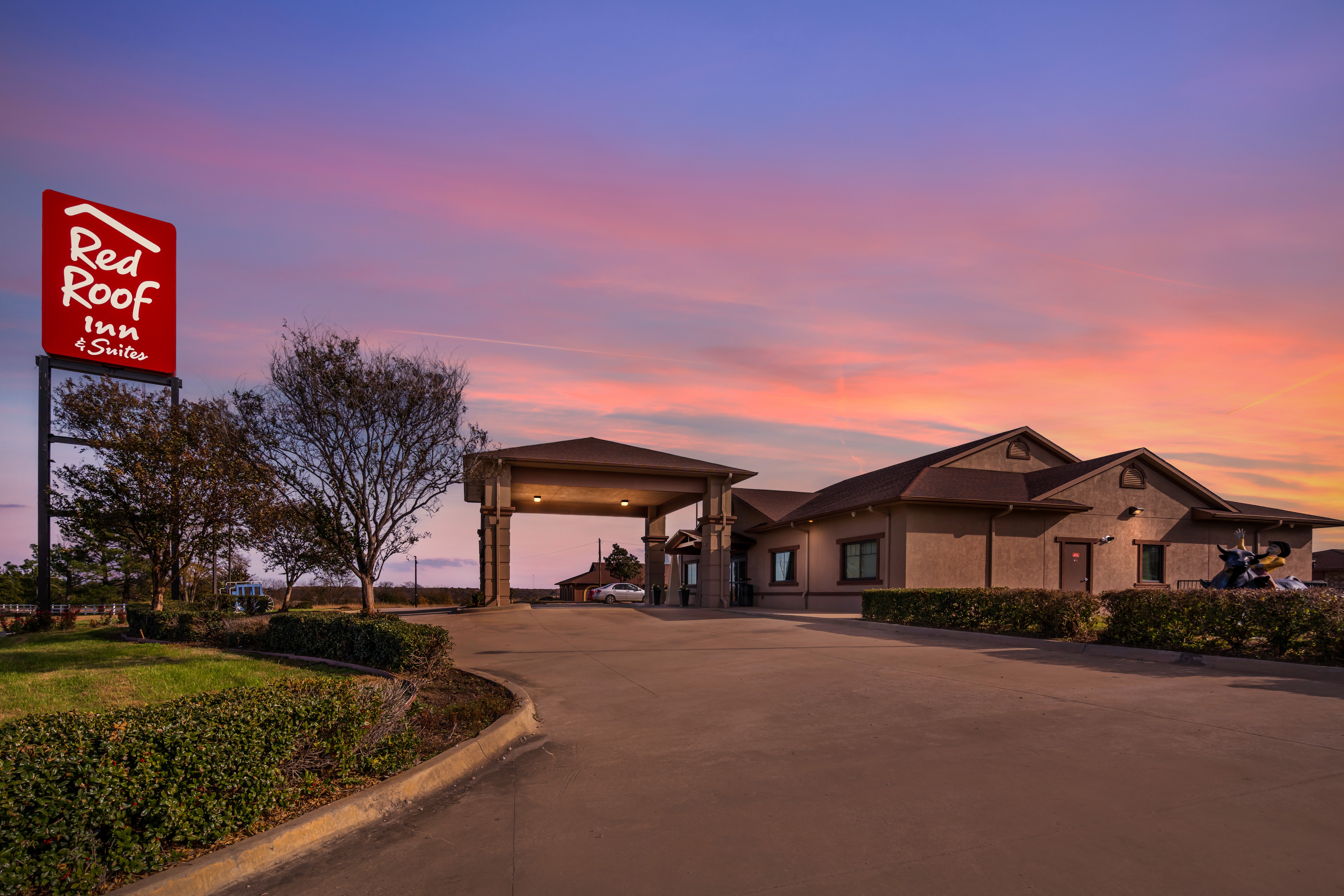 Red Roof Inn & Suites Sulphur Springs 22/26