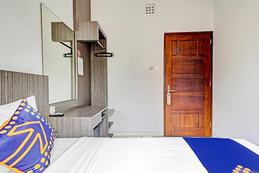 Hotel O Cihampelas Near Ciwalk Formerly D'River Guest House 11/30