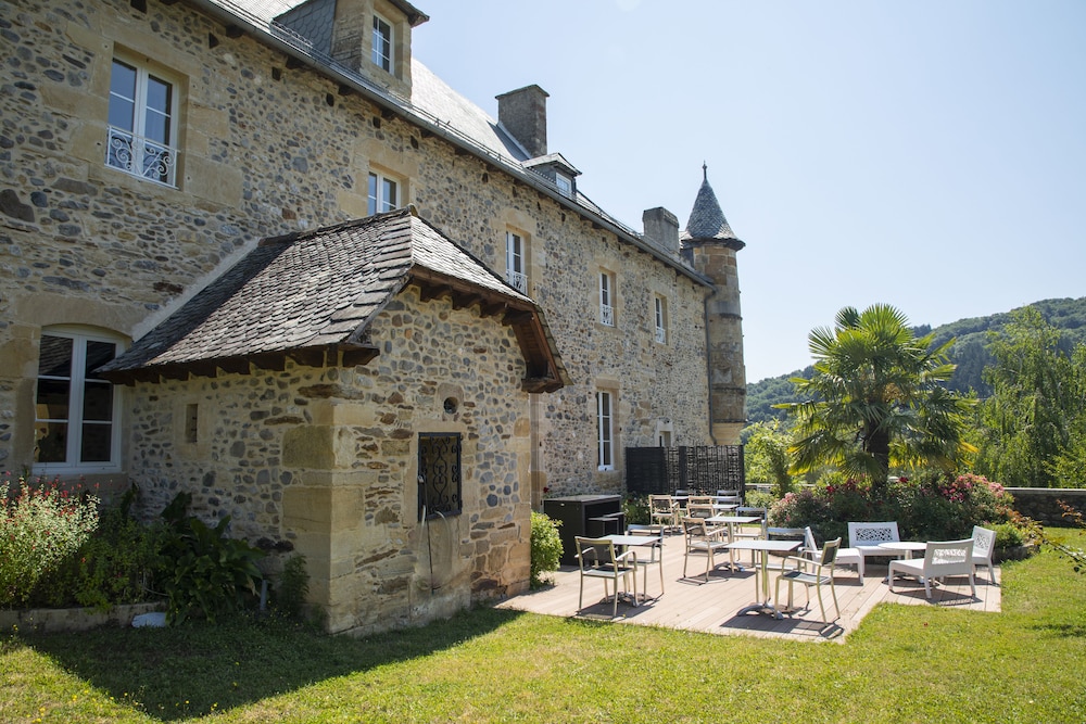 Chateau De La Falque 57/69