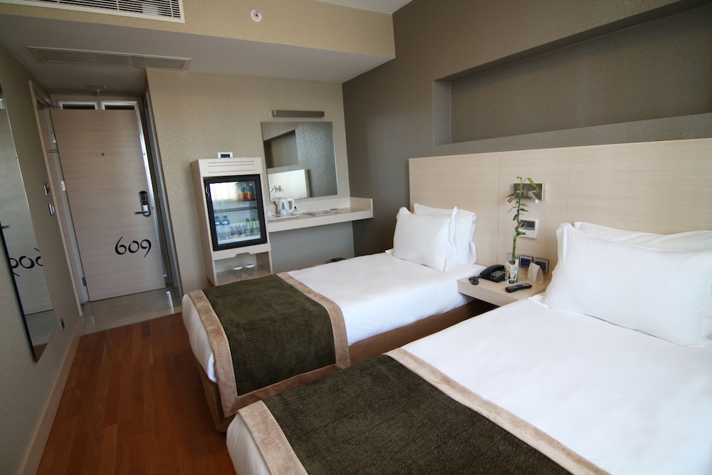 Hotel Troya 12/50