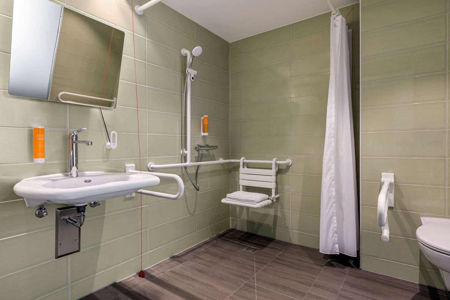 Super 8 By Wyndham Oberhausen 35/36