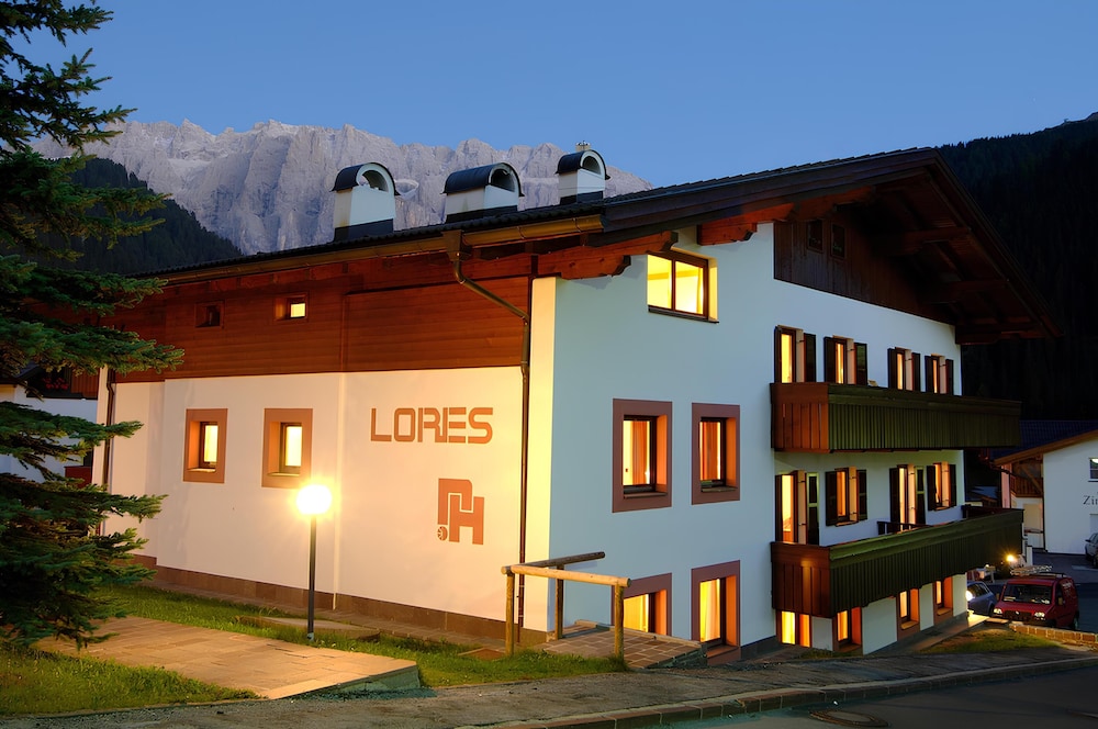 Residence Lores 1/50