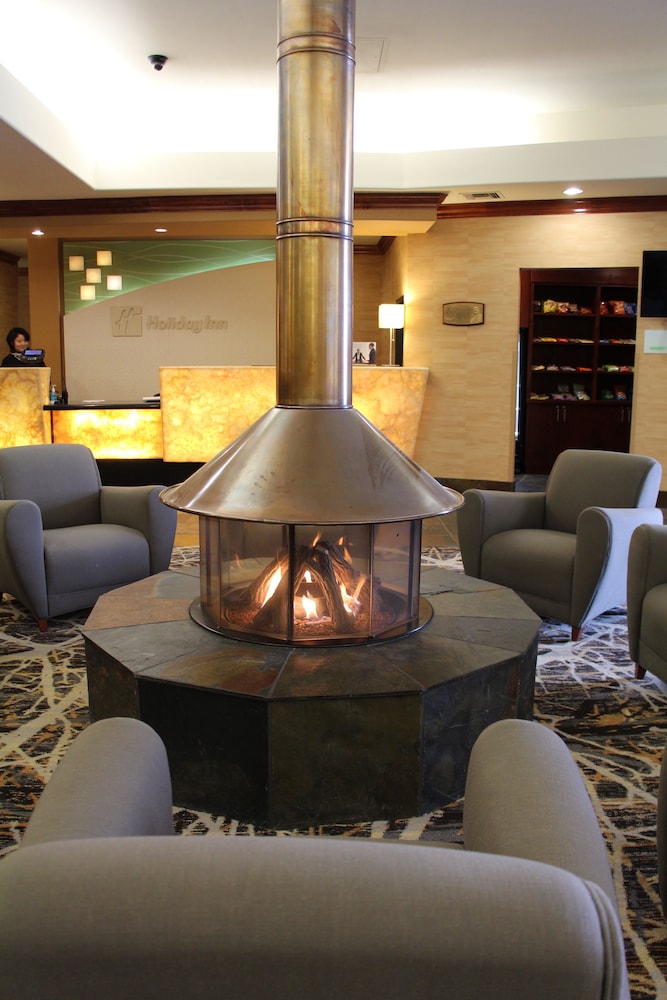 Holiday Inn Denver Lakewood 26/61