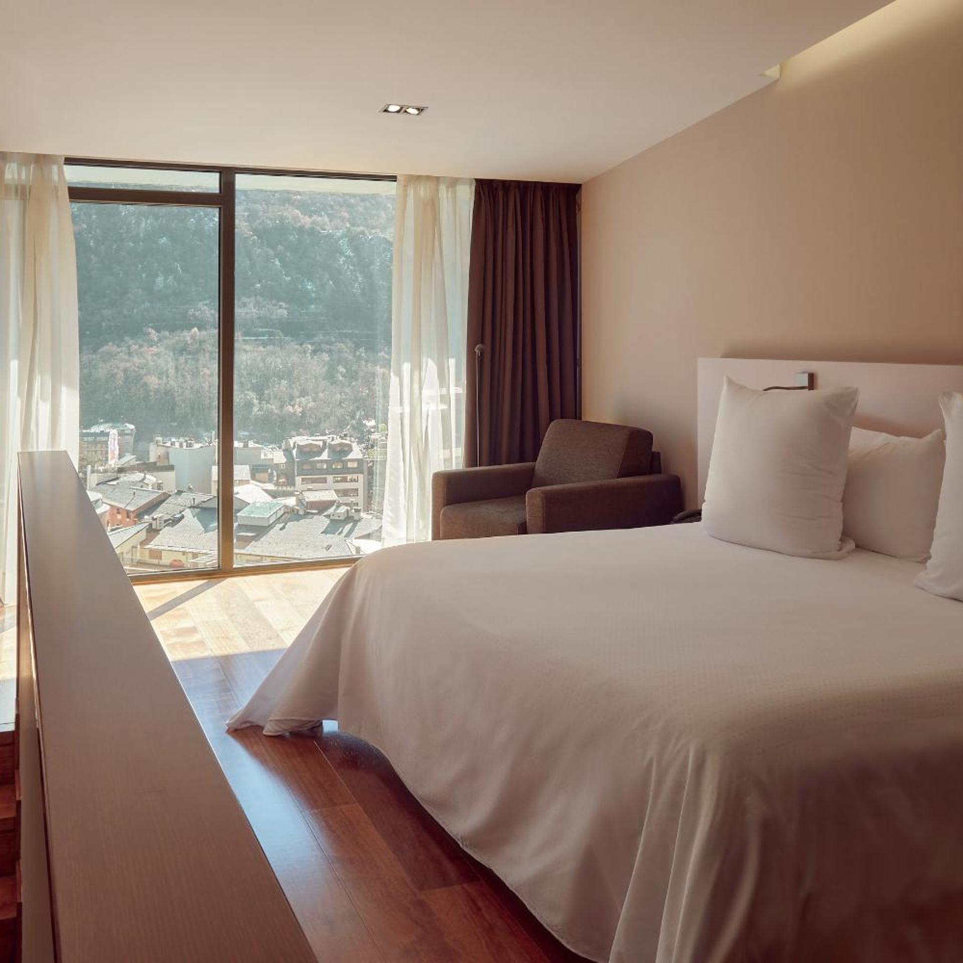 Duplex, Apartment, King Bed
