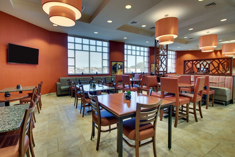 Drury Inn and Suites Findlay 35/50