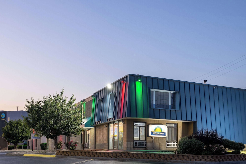Days Inn by Wyndham Winchester North 2/57