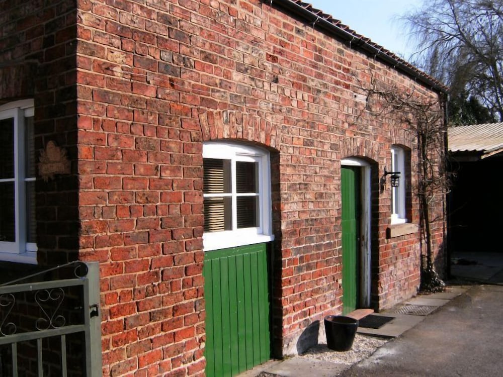 The Stables At Owlett Hall 2/22