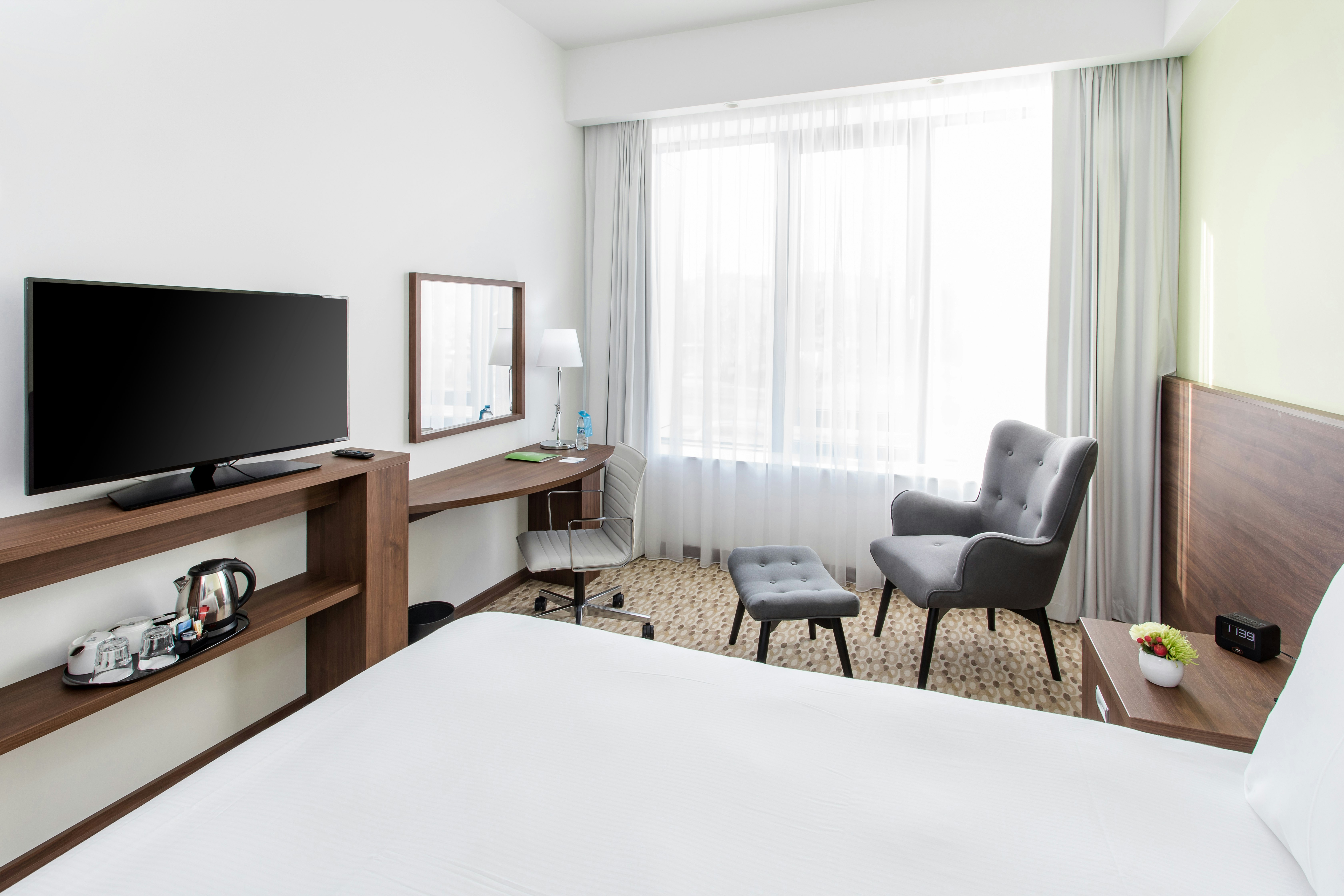 ROOM, TWIN BEDS