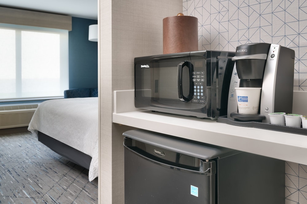 Holiday Inn Express Hotel Suites Helena 58/63