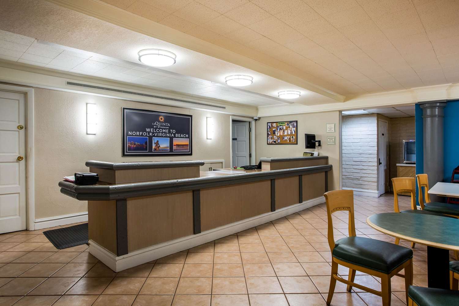 La Quinta Inn Norfolk Virginia Beach 3/26
