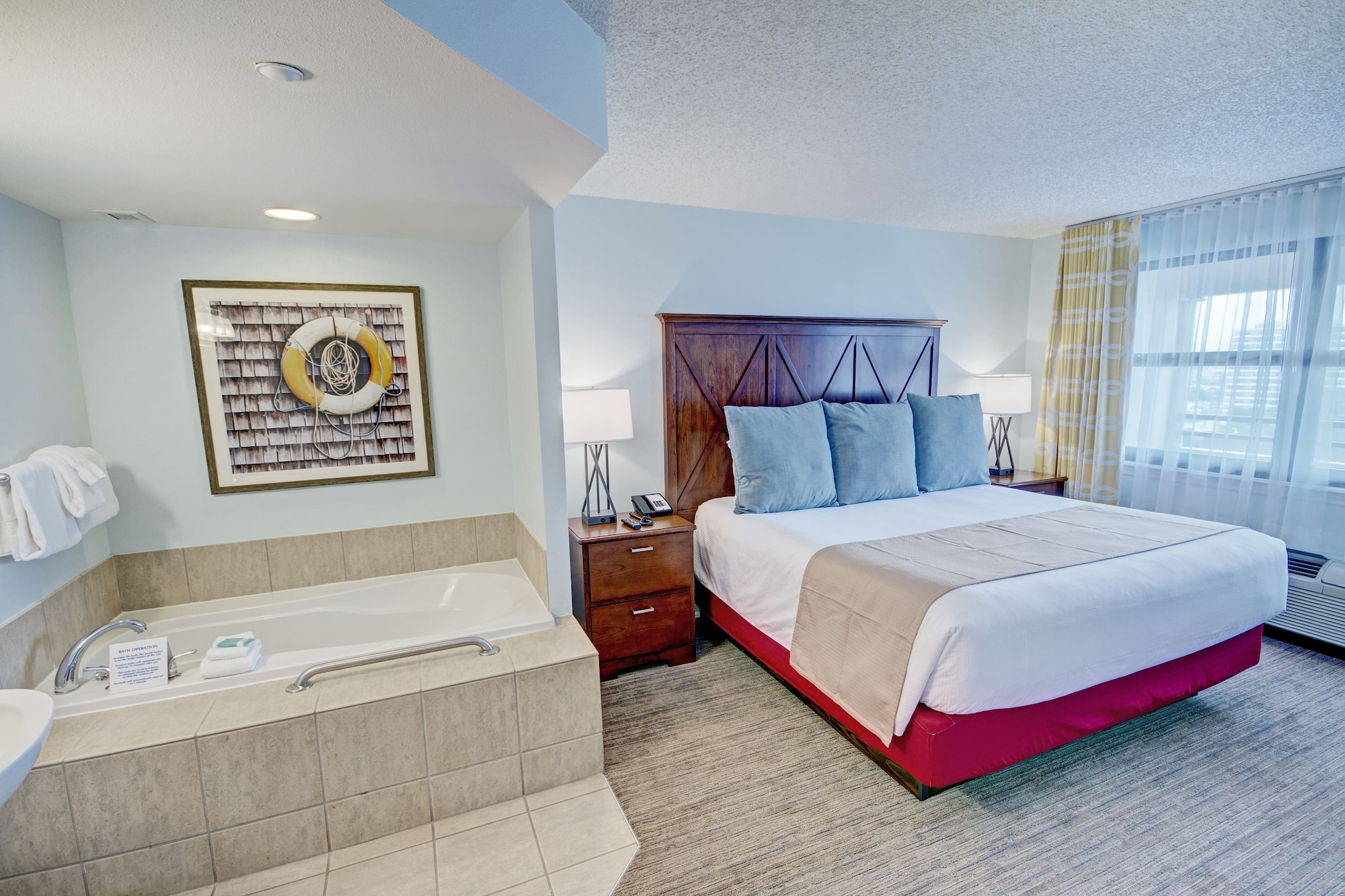 1 BEDROOM, CONDO, DELUXE