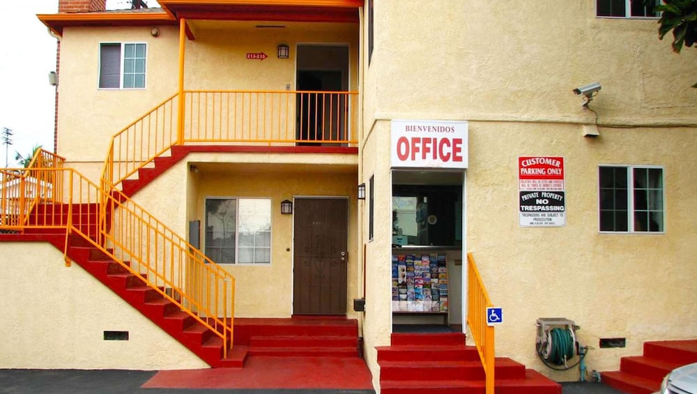 Motel6 Glendale, CA – Pasadena Burbank Los Angeles 4/46