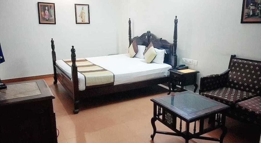 Hotel Sajjan Niwas 11/32
