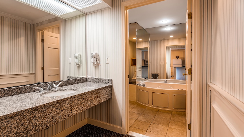 Best Western Adams Inn Quincy-Boston 26/53