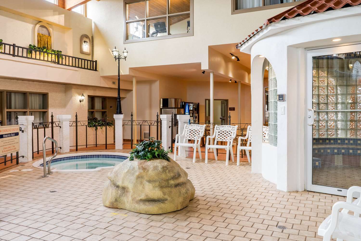Quality Inn & Suites Winkler, MB 19/19