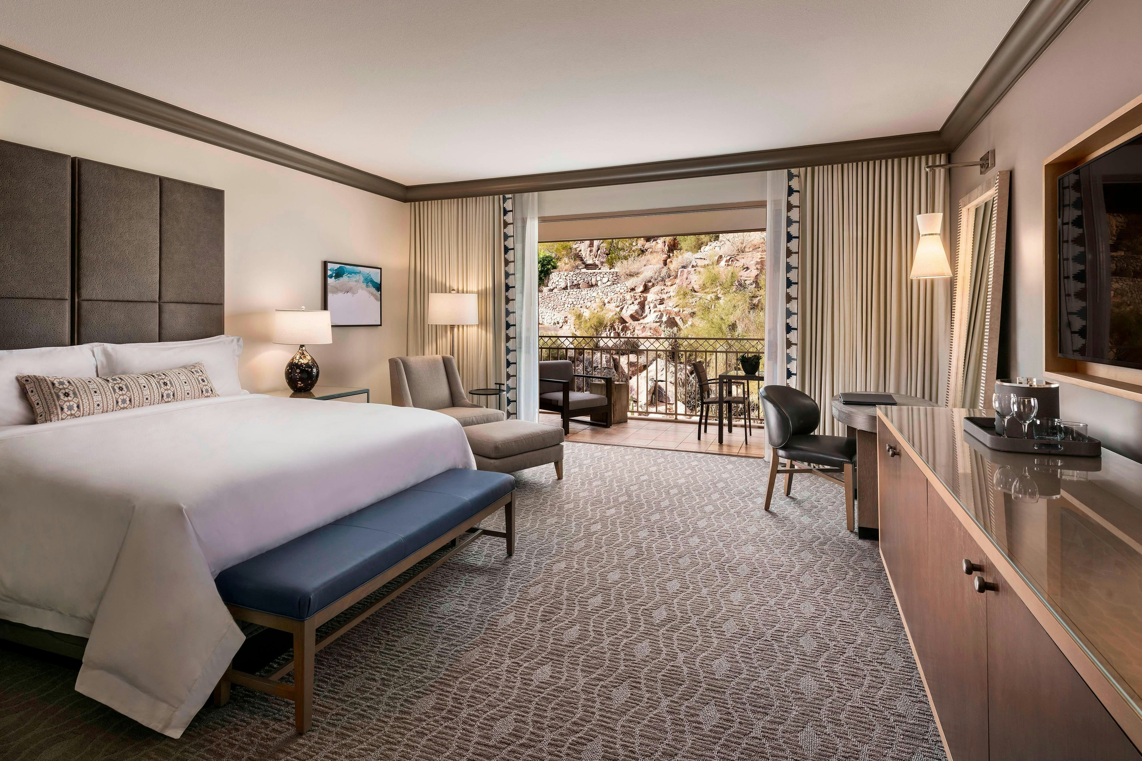 The Phoenician A Luxury Collection Resort 14/50