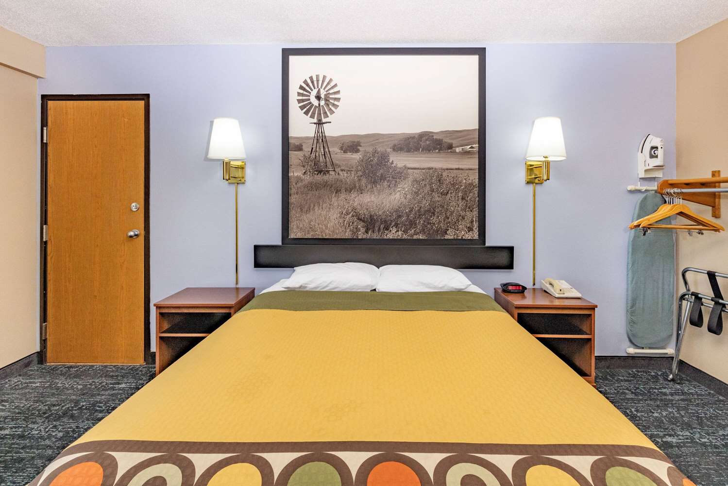 Super 8 by Wyndham Valentine NE 49/63