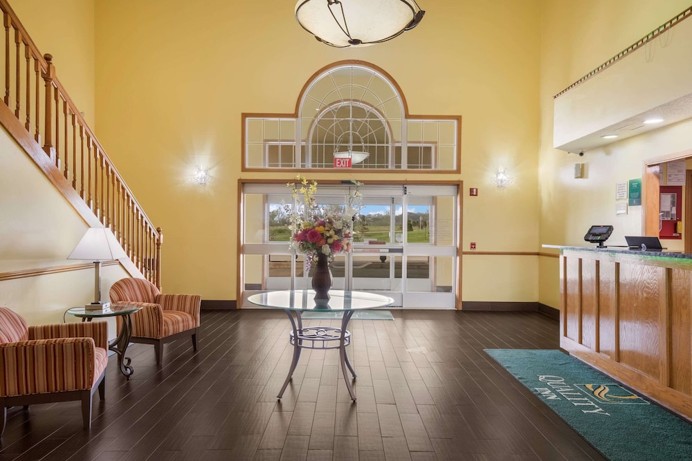 Quality Inn Edgerton, WI 31/39