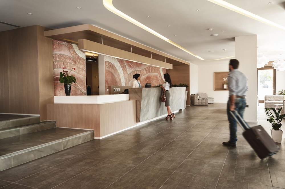 Kriti Hotel 10/46