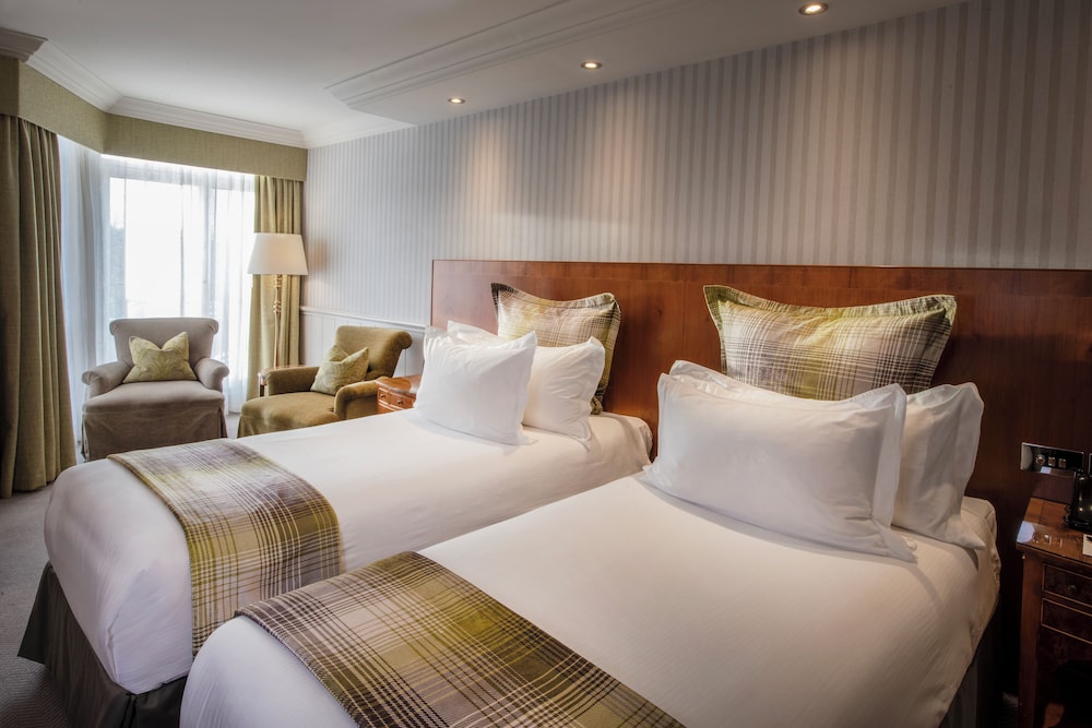 Room, Single Bed, Old Golf Course View