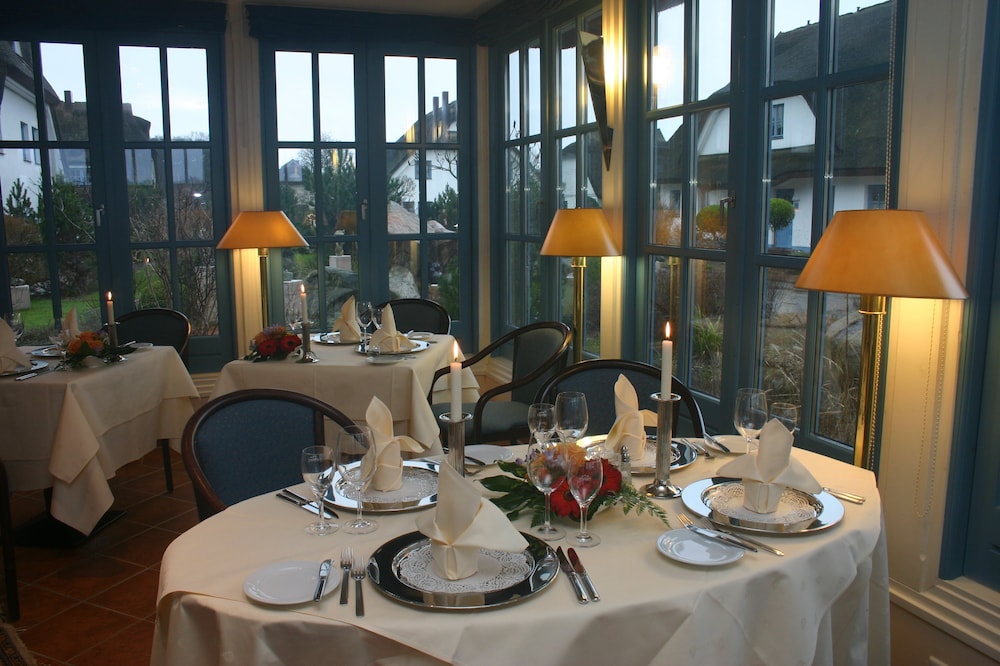 Landhotel Kastanienallee Putbus 32/50