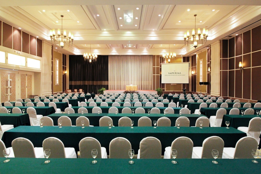 The Imperial Hotel And Convention Centre Korat 60/68