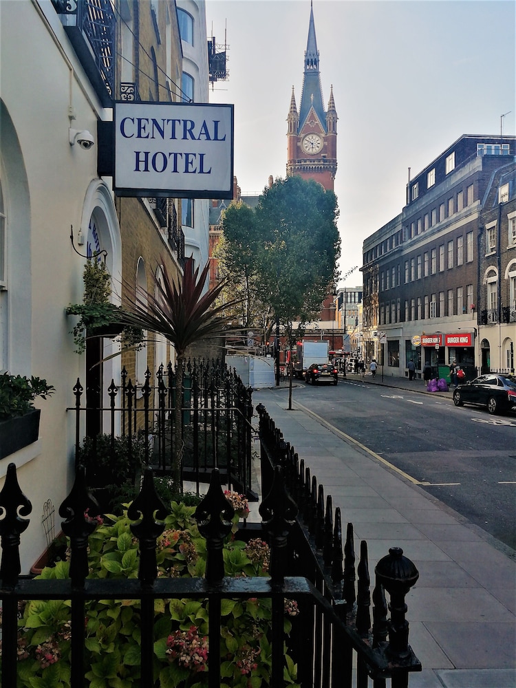 Central Hotel 61/73