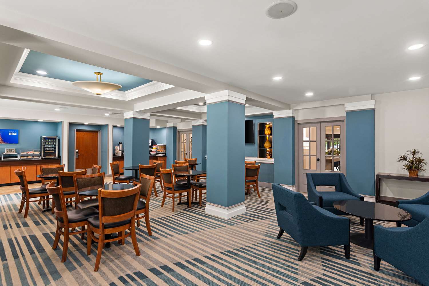 Comfort Suites Vero Beach I-95 13/17