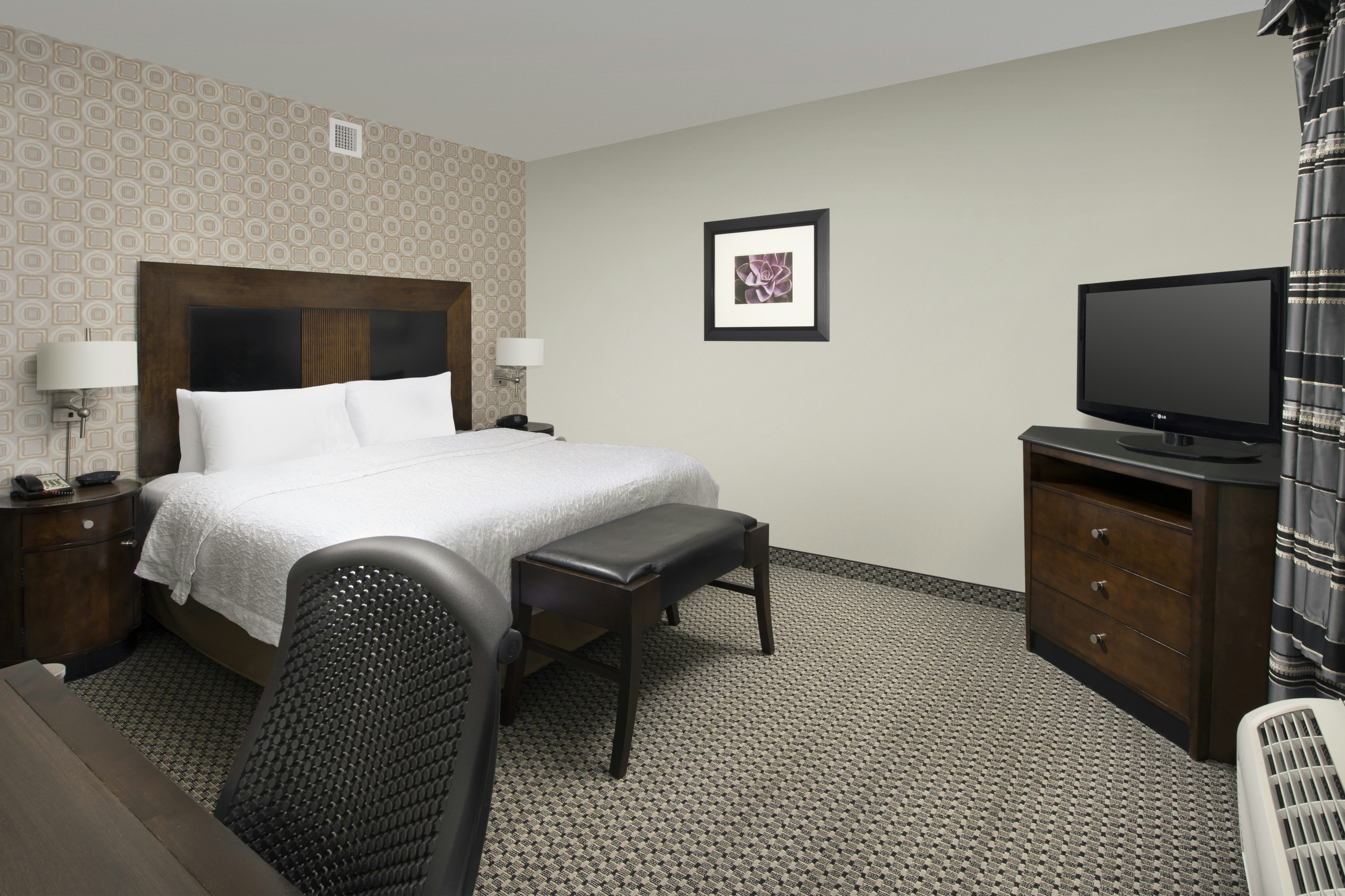 Room, King Bed, Hampton Inn & Suites Athens-I-65 (Huntsville Area) 4/6