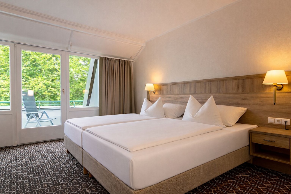 Amber Hotel Bavaria 11/47