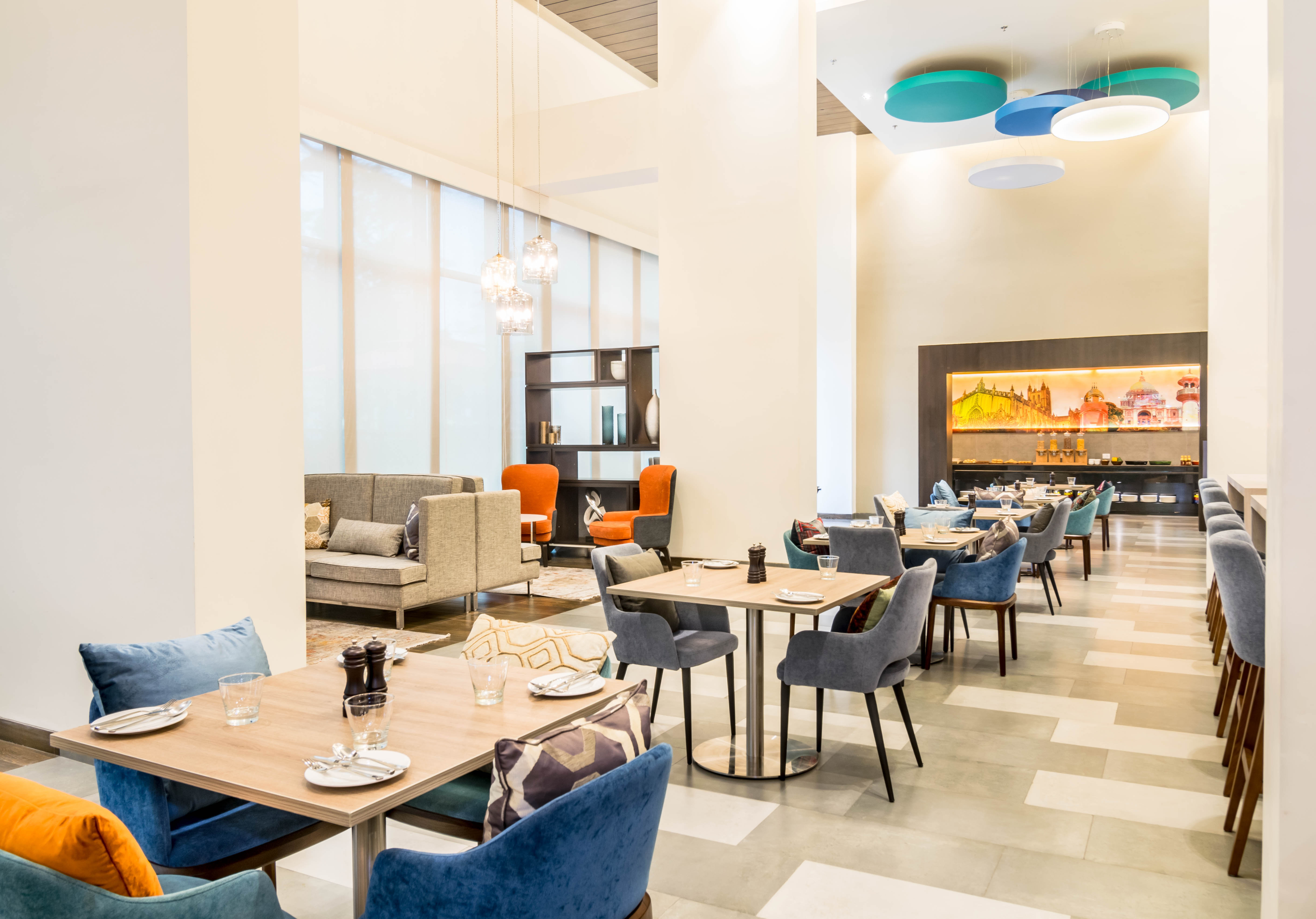 Holiday Inn Express Kolkata Airport 43/56