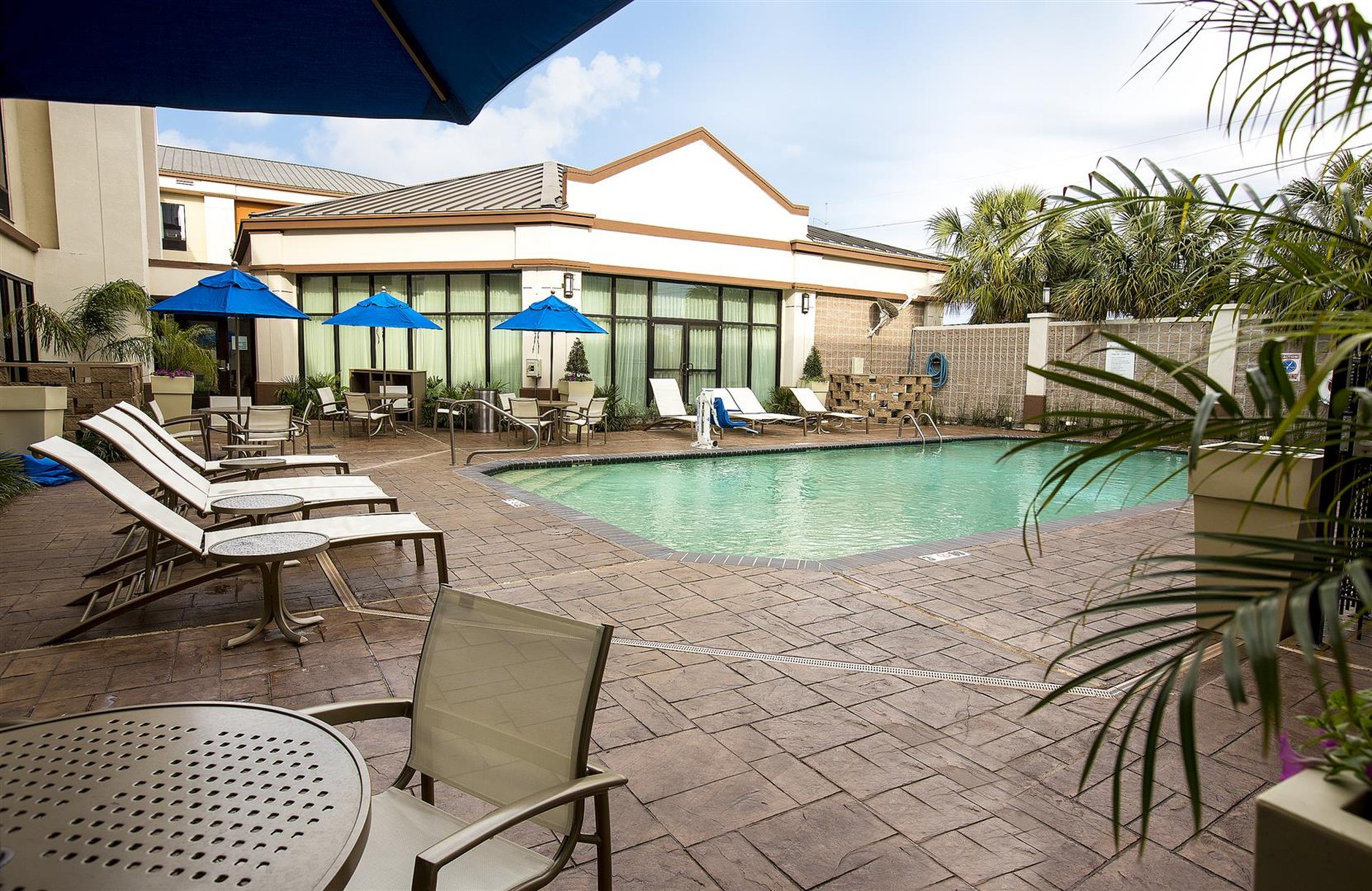 Holiday Inn Express Hotel Amp Suites New Orleans Airport South 23/27