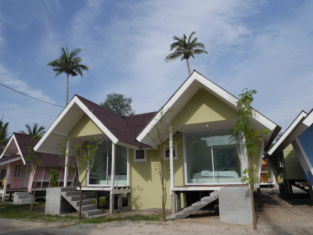 The Pierkoh Phangan 11/52