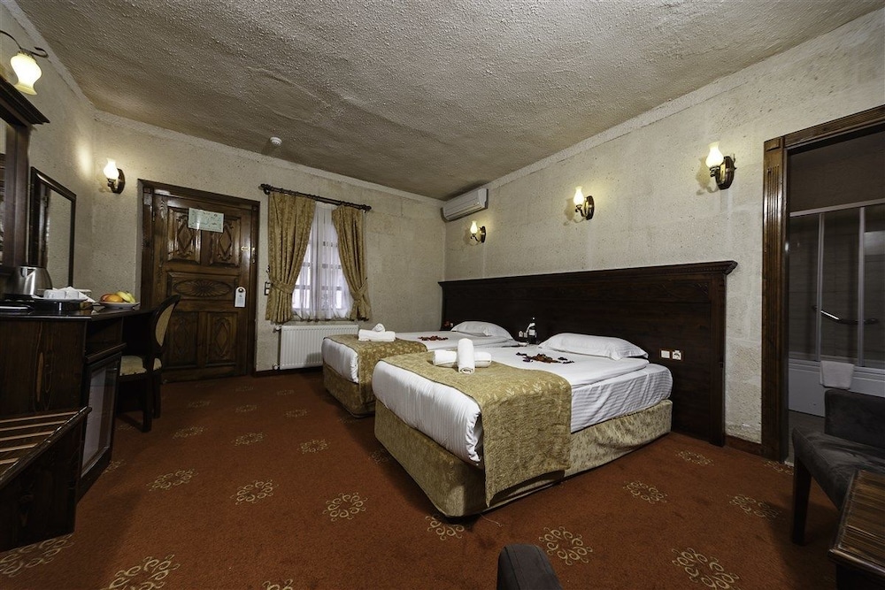 Dilek Kaya Hotel Special Class 25/71