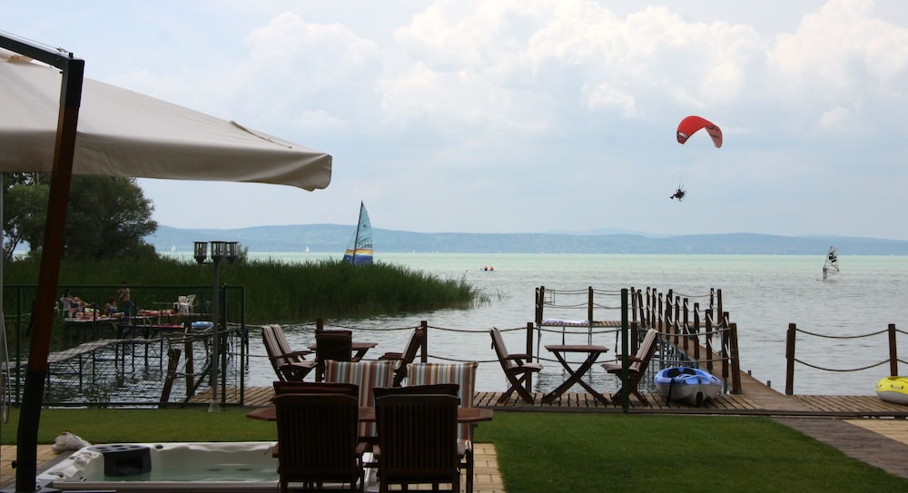 Royal Mediterran Hotel 36/50