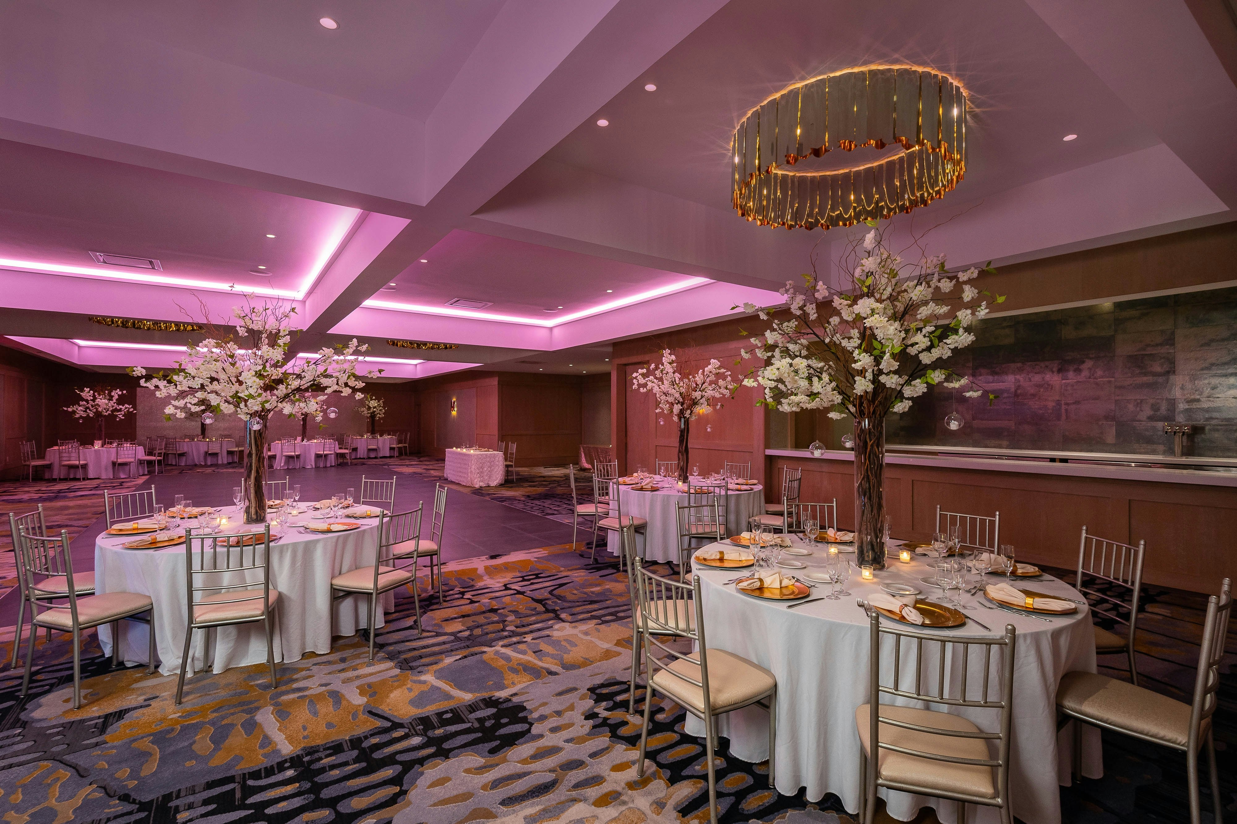 Sheraton Eatontown Hotel 24/40